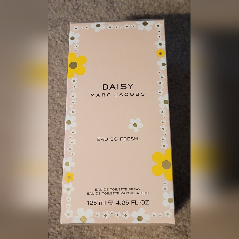 Marc Jacobs Daisy Eau So Fresh 4.25 FL OZ